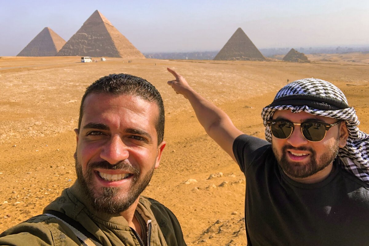 Overnight Tour To White Desert and Bahariya Oasis